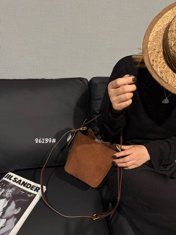 高级感时尚水桶包小众设计磨砂麂皮小托特包通勤百搭子母包斜跨包|undefined