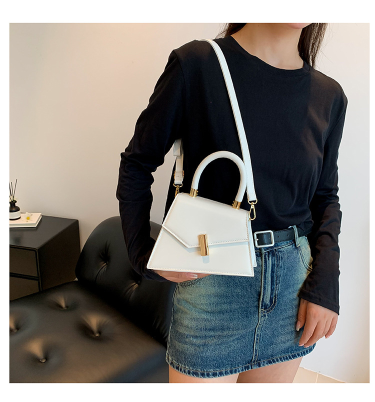 Women's Medium Pu Leather Solid Color Streetwear Lock Clasp Handbag Crossbody Bag display picture 4