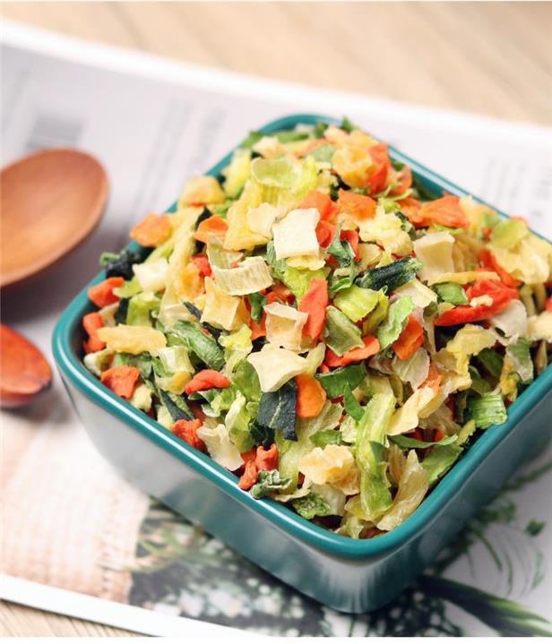 Mixed Dried Vegetable Flakes 3x3mm Dehydrated Vegetable Bits 50g Jar for Cooking and Small Animal Feed key features