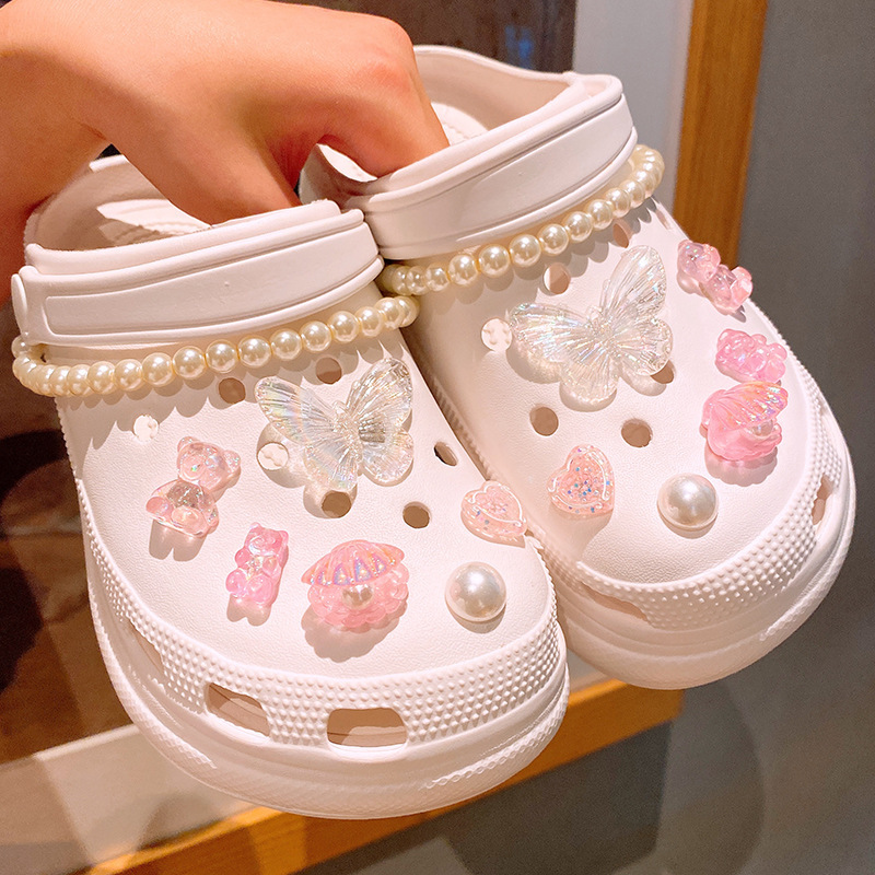 【売れ筋商品入荷】バズ・ライトイヤー ストロベリーベア 多用途 DIY アクセサリー 装飾 取り外し可能なホールシューズ バックル 靴の花|undefined