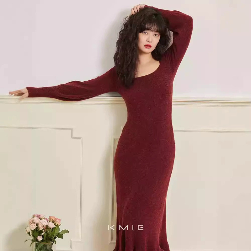 Zhiyu Christmas and New Year Elegant Square-Neck Knitted Dress Autumn and Winter Sweater Long Dress Waist-Cinching Slimming Sweater for Women
