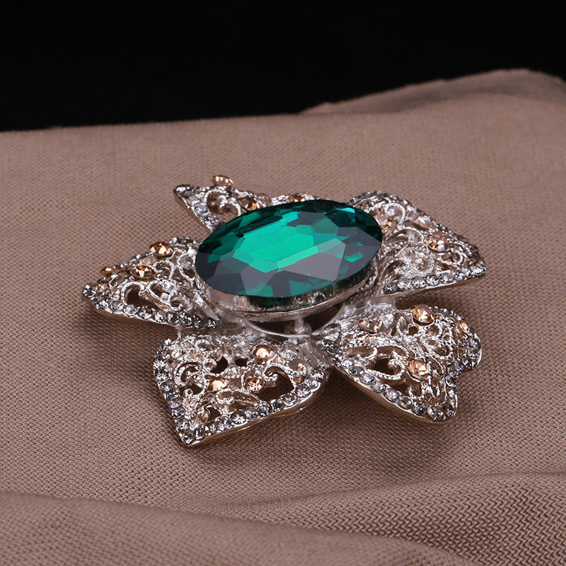 Elegant Korean Style Flower Alloy Rhinestones Women's Brooches display picture 6