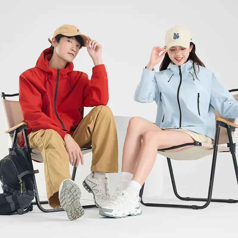 户外情侣软壳风衣冲锋衣薄款运动防泼水防污耐刮透气徒步登山服