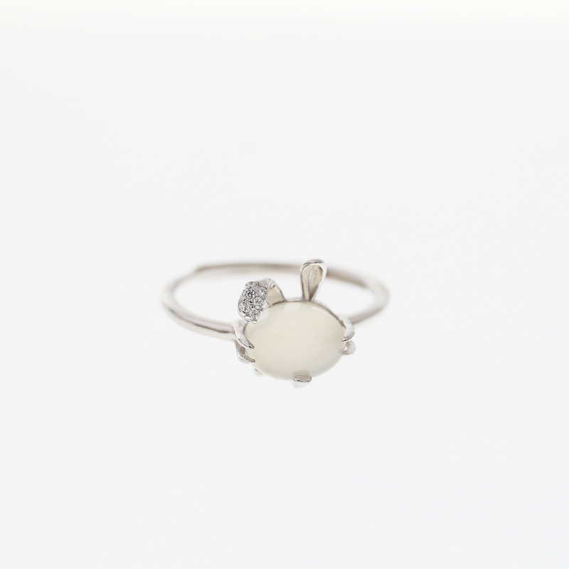 Cute rabbit white jade