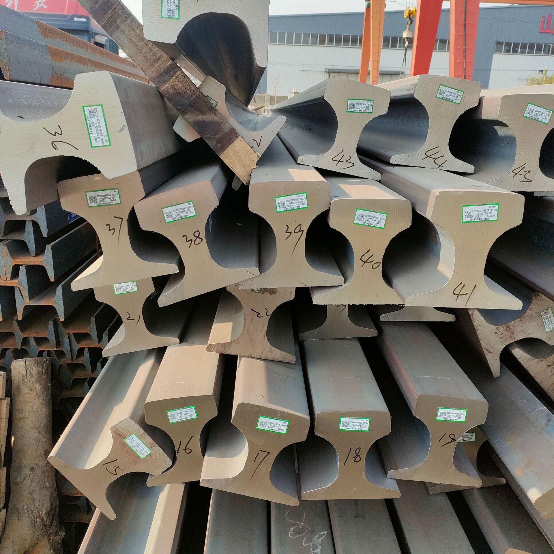 攀钢QU100钢轨 攀钢QU120起重机轨道 攀钢80轨道 四川攀枝花钢轨