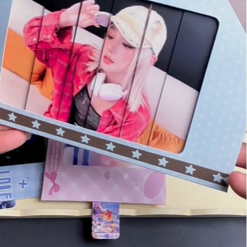 Dynamic Pull-out Card 2-in-1 Blinds Pull-out Card Photo Customization Self-printing DIY Customization from Your Own Images Small-Batch Merchandise Dynamic Pull-out Card 2-in-1 Blinds Pull-out Card Photo Customization Self-printing DIY Customization from Your Own Images Small-Batch Merchandise
