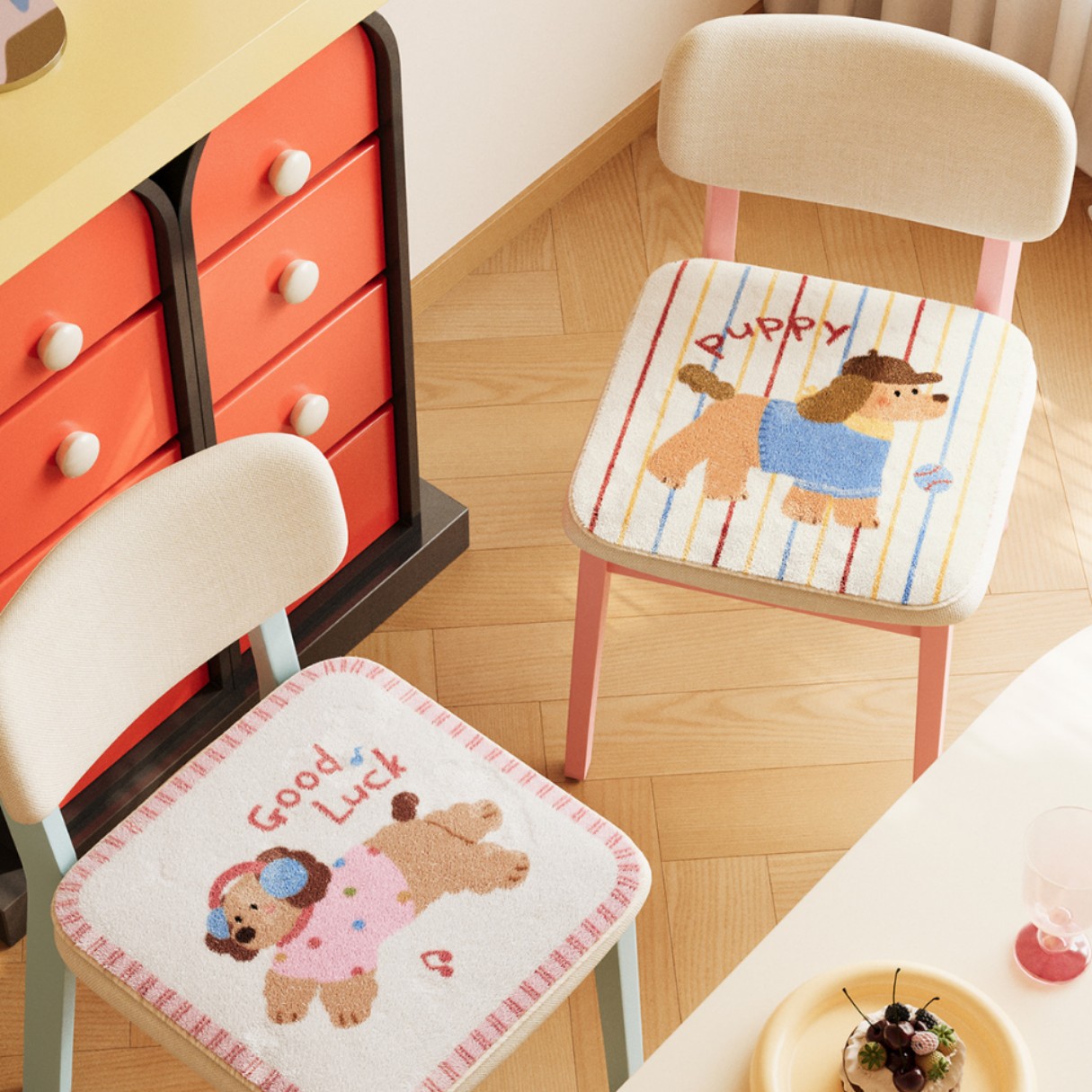 卡通冬季毛绒坐垫办公室久坐椅子垫学生仿羊绒屁垫沙发垫餐椅座垫