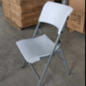 Puesto al aire libre mesa plegable simple portátil al por mayor mesa de camping y silla de oficina en casa tira de plástico noche mercado mesa de comedor