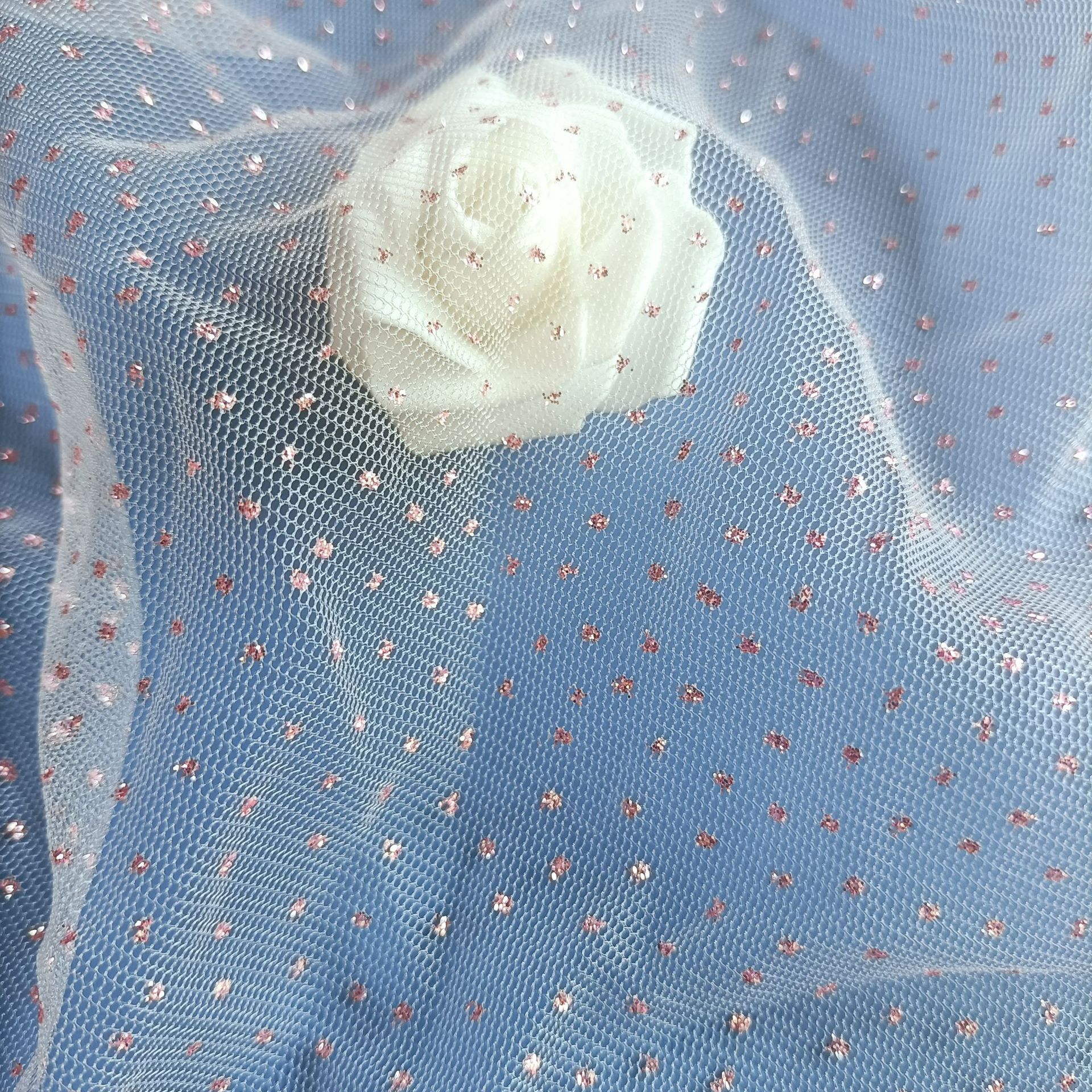 厂家直销 锦加强洒金喷粉喷彩网纱 女装蓬蓬裙童装舞蹈服礼服用料