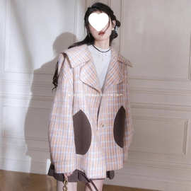 华夫夹心饼长毛格纹大翻领毛呢外套女秋冬新款