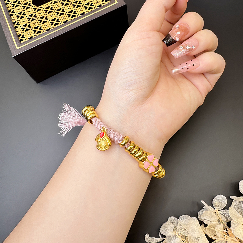 Brazalete de flores de cuatro hojas de oro vietnamita estilo nacional bordilla curva brazalete no se desvanecerá joyas de mano al por mayor transfronterizo