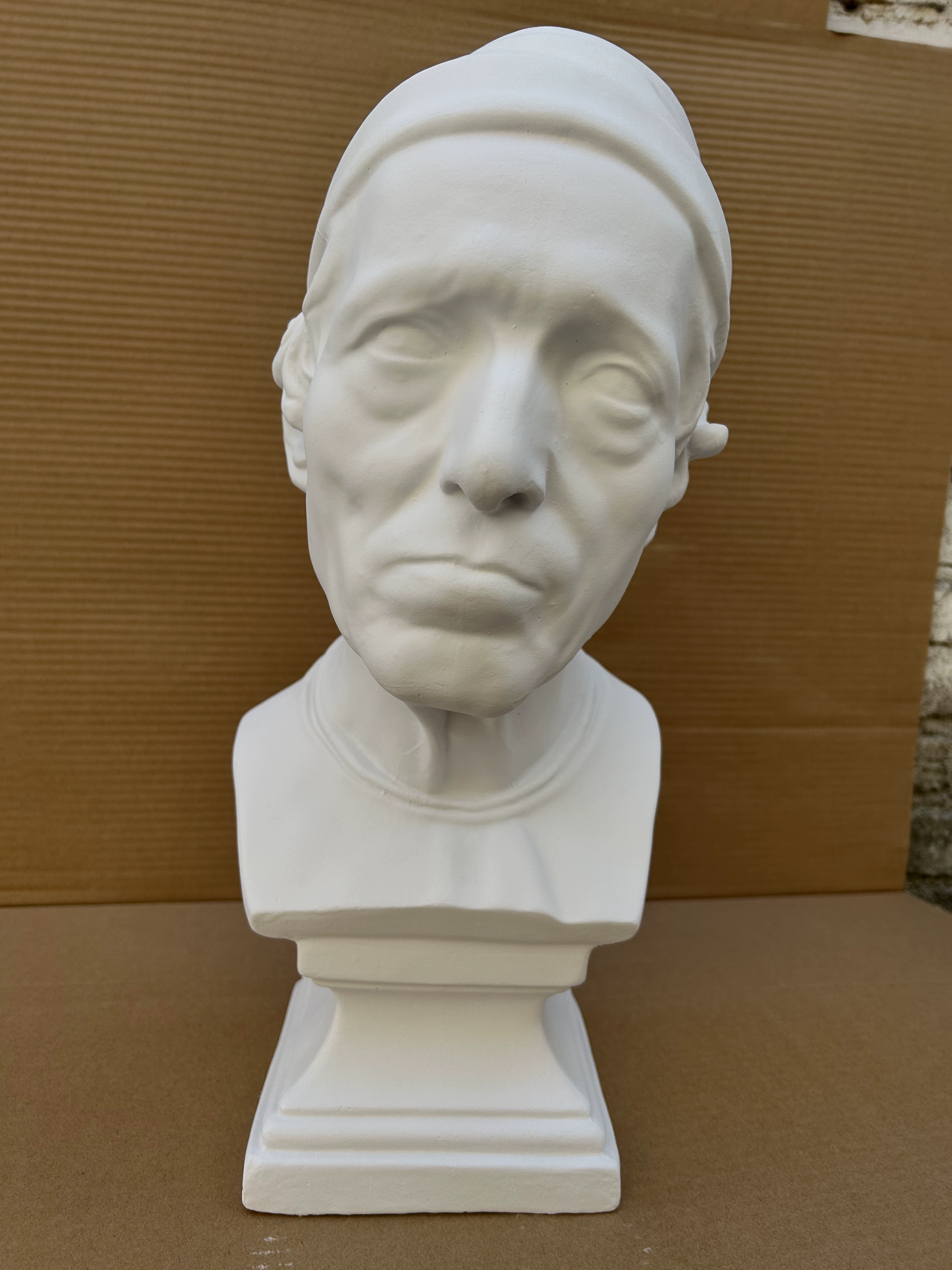 Hat made of plaster, art teaching aids, 45cm