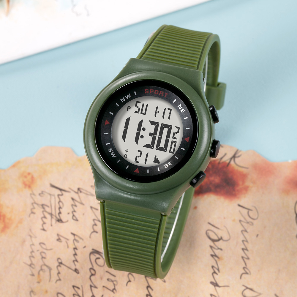 Nuevo reloj electrónico de deportes al aire libre de estudiantes de secundaria secundaria alarma de tiempo nocturna reloj electrónico multifuncional al por mayor