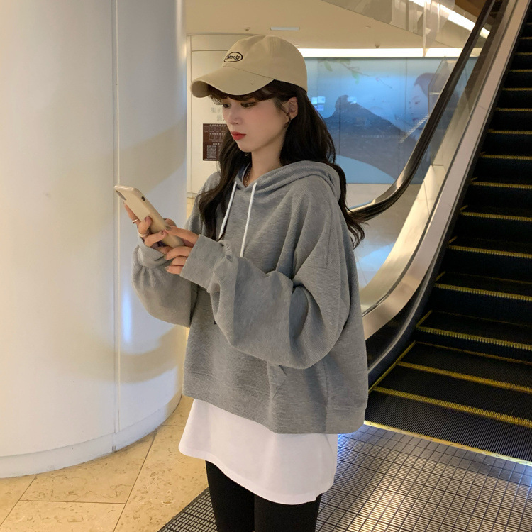 Kurze Kapuzenpulloverjacke – Lässiges Outfit