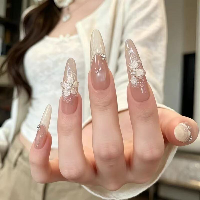 【3D Ice Flower】Semi-handmade wearable manicure, high-end ins-style, long-length, niche French design, pure and attractive, enhances skin tone, suitable for students