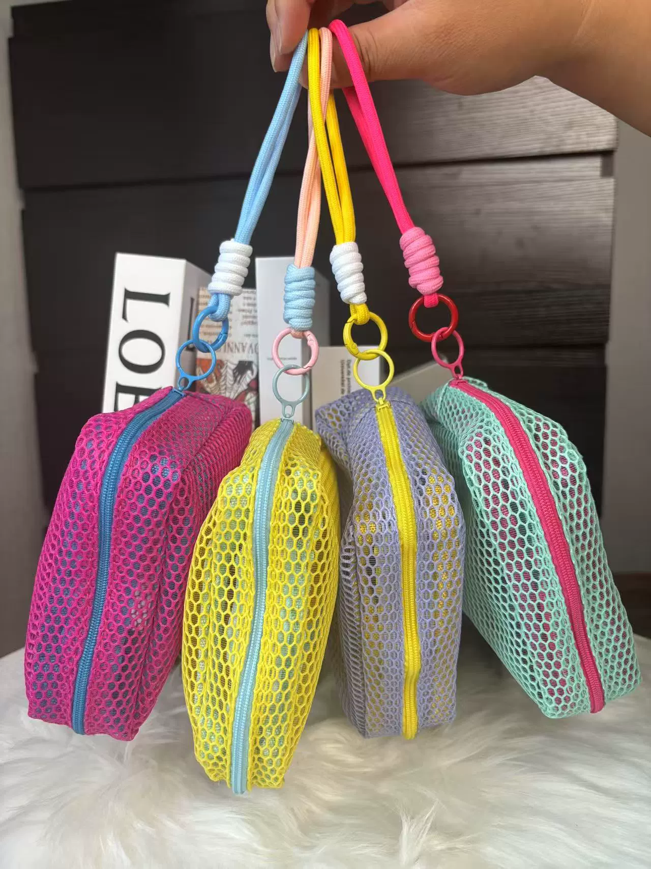 Storage Bag — Capacious Cosmetic Organizer, Mesh Pouch with Hand Strap, Multi‑color Options