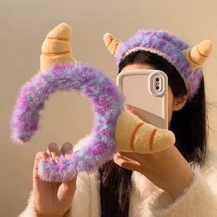 ��ͨ�Ų���ɫţ�ǰl��ë�qС�֫FϴĘ�l������Ĥ���y�^����ͯ�l��