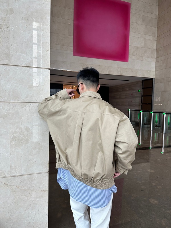 毒家版本现货高品质MU家新款刺绣系扣式夹克外套宽松版型男女同款|undefined