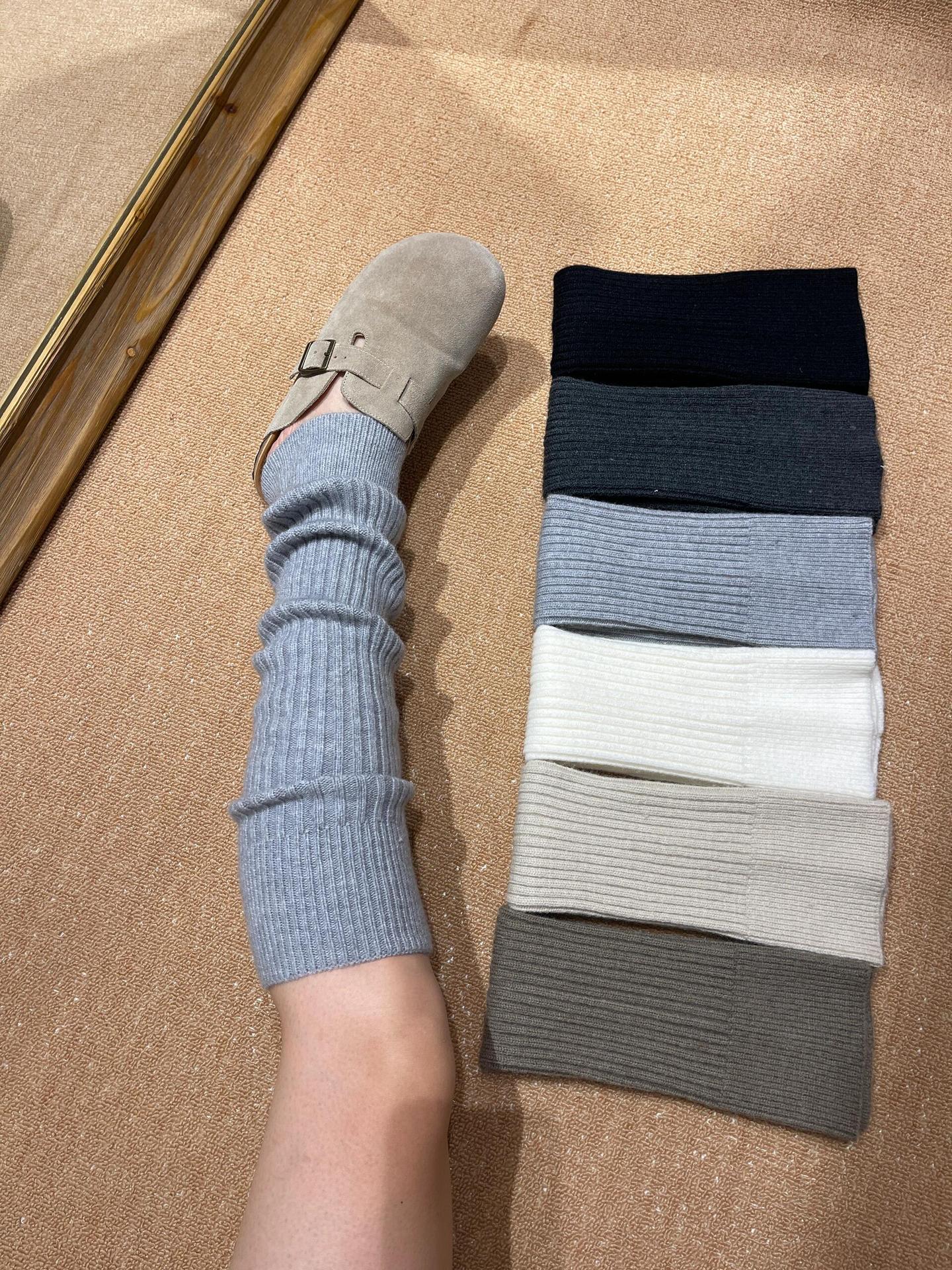 라이트 그레이 한 쌍