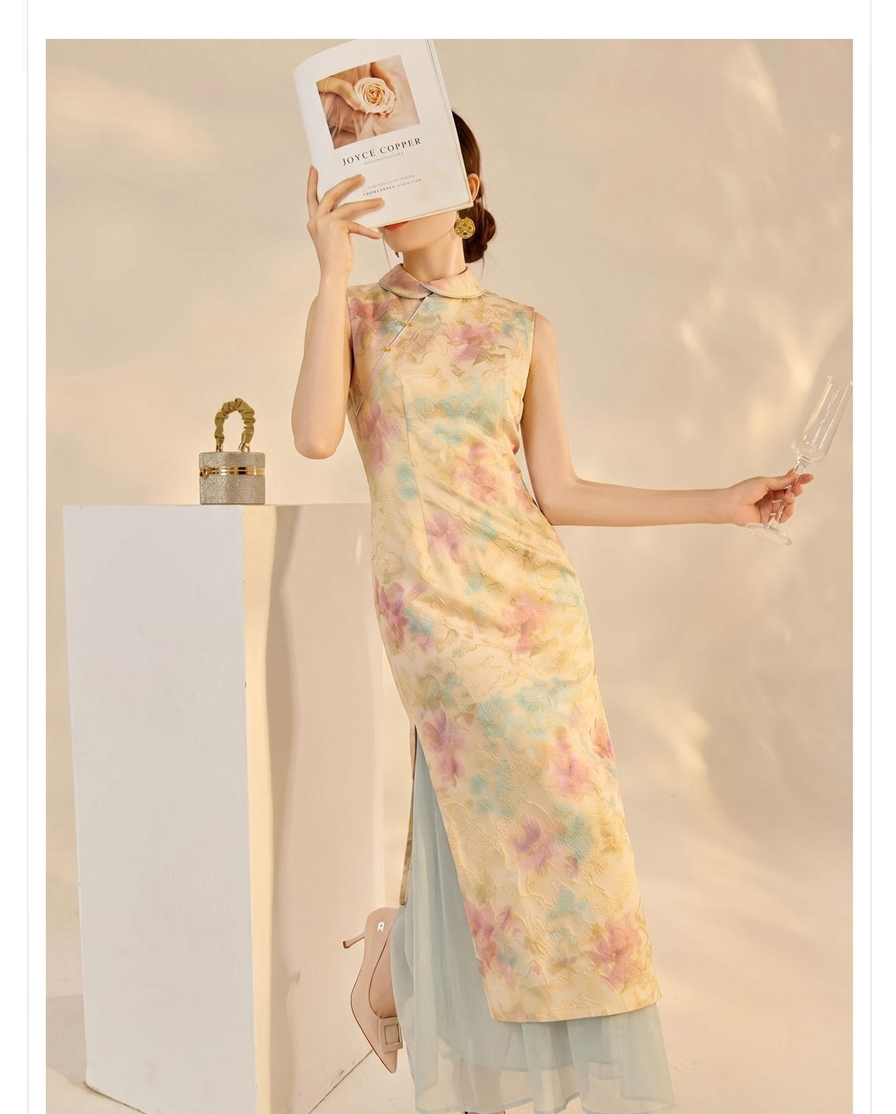Đầm maxi sườn xám cải tiến tay áo ve áo in hoa xẻ tà — màu vàng chi tiết 10