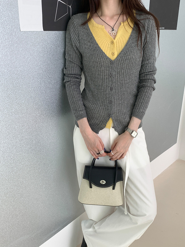 撞色假两件针织衫女秋季广州十三行2025新款韩版百搭修身显瘦上衣|undefined