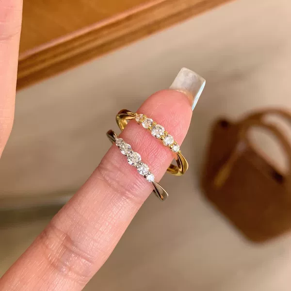 Xiaohongshu's Popular Gradient Diamond Ring for Women, Sweet and Cute New Style, Accessible Luxury Niche High-End Ring