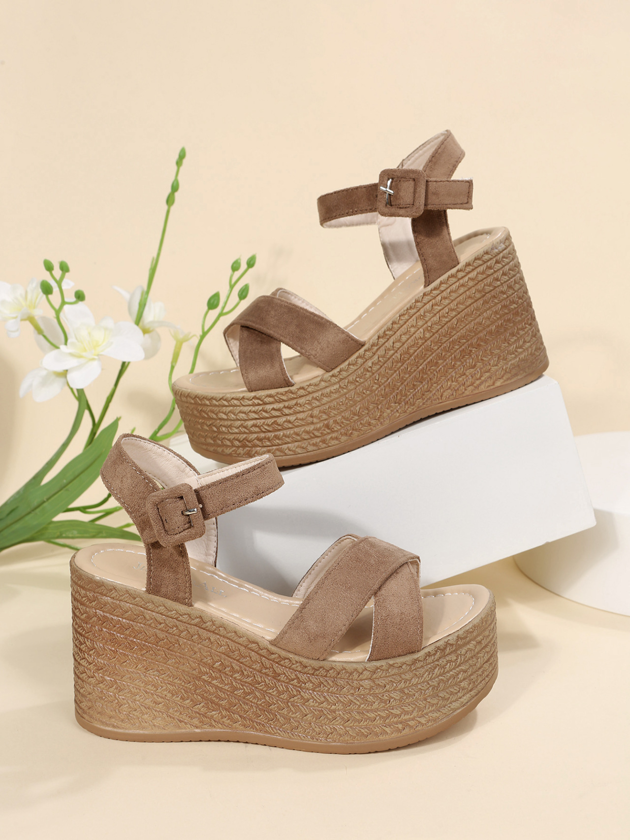 Wedge Sandals Image 3