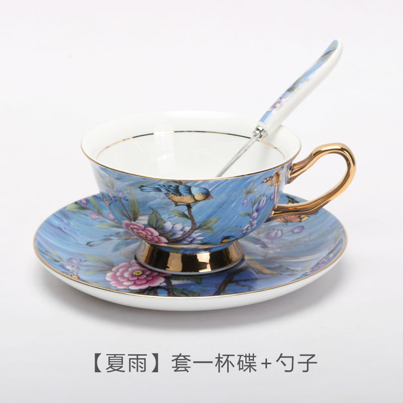 Luz de estilo europeo de lujo hueso China taza de café y platillo traje británico té de la tarde juego de gama alta exquisita novias regalo