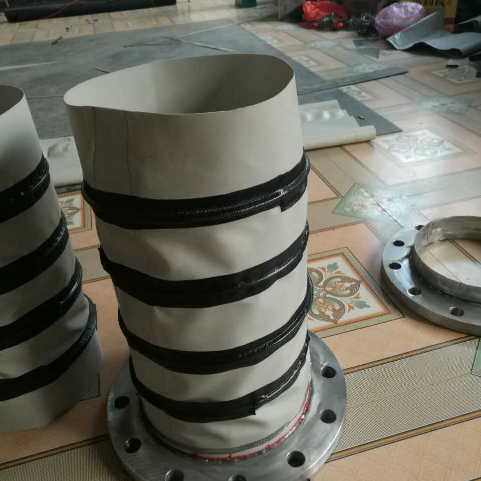 套箍连接。法兰连接（角钢、Ａ３钢板、不锈钢、）软连接连