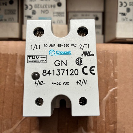 Французский Cronus твердотельный реле GN 84137870 управляемый ток 50A 48-660V вход 4-32