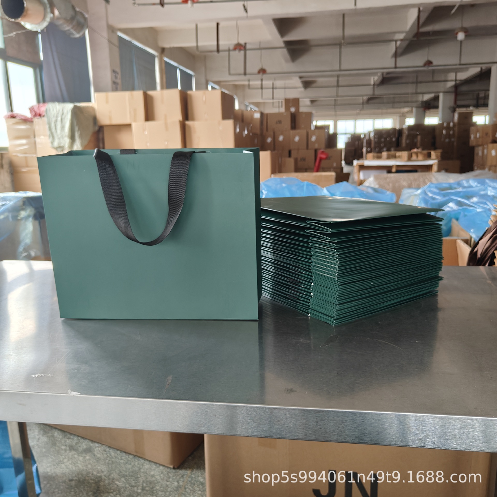 Bolsa de regalo de bolsa de papel sin cintura logotipo de texto imprimible para el embalaje de centros comerciales de alta gama