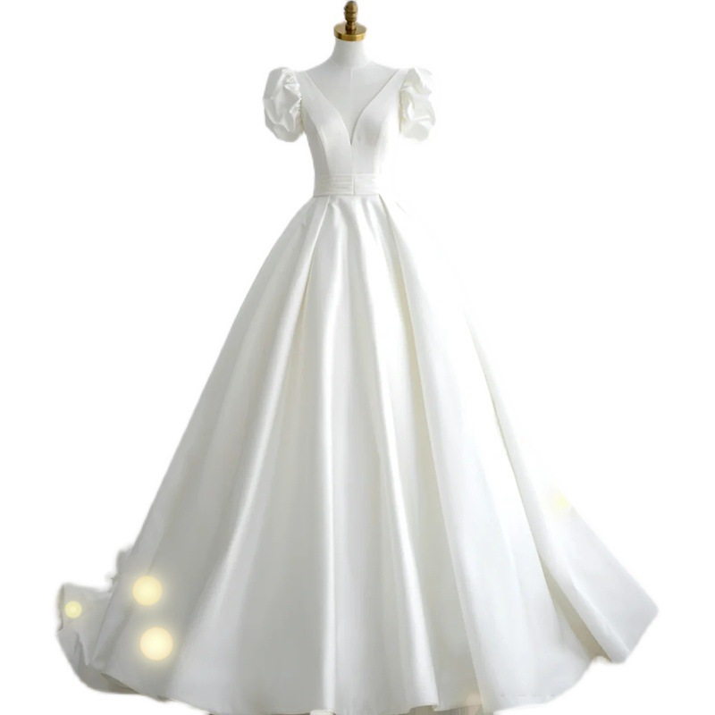 Vestido de novia ligero 2026, nuevo estilo, cuello en V, estilo francés, cola simple, satén, talla pequeña, venta al por mayor.