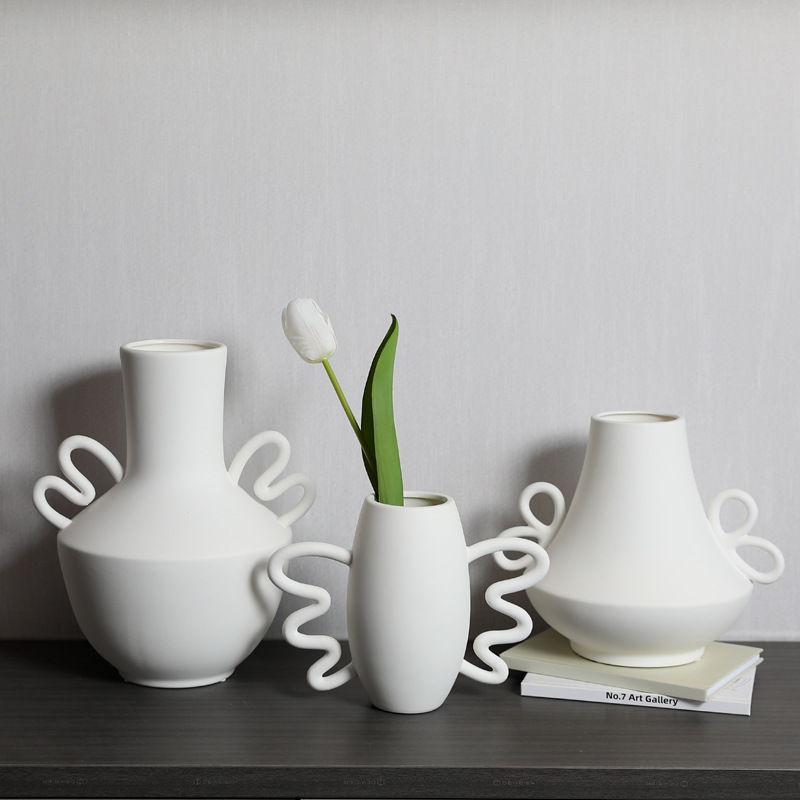 INS estilo simple moderno jarrón de cerámica blanca sala de estar creativa sala de estar modelo arreglo de flores adornos de decoración suave