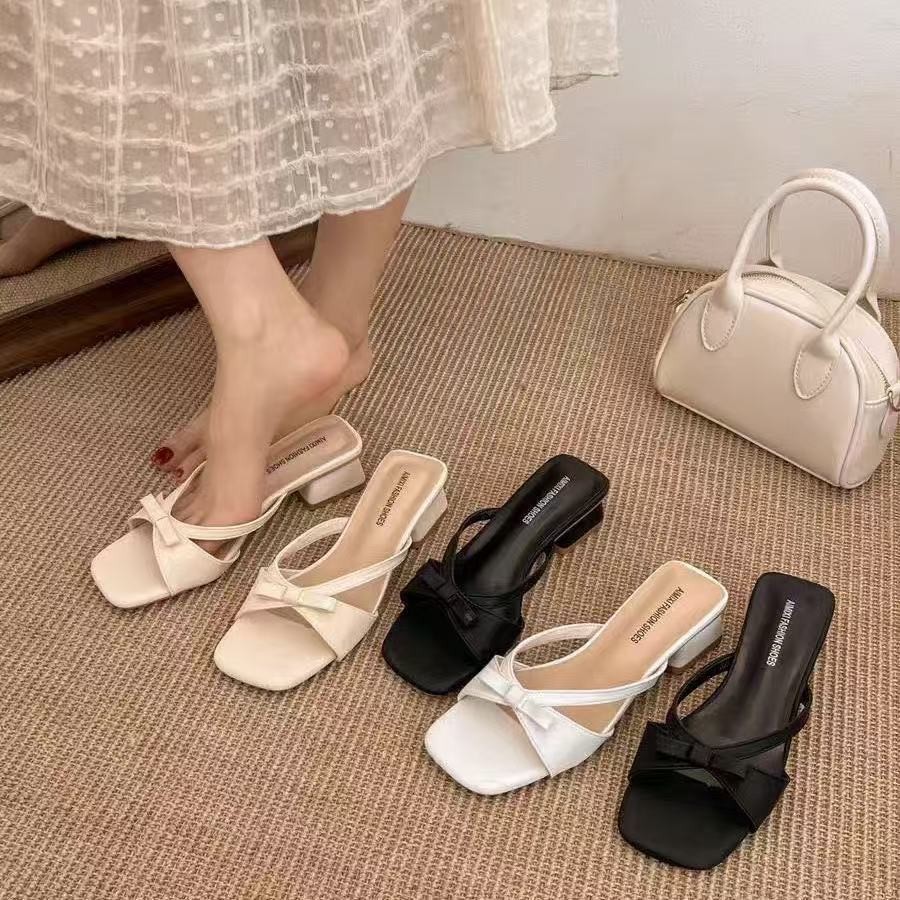 Zapatillas frías francesas con cabeza cuadrada de dedos abiertos para mujeres 2026 primavera y verano nuevo estilo suave de hadas con falda sandalias de talón bajo image 4