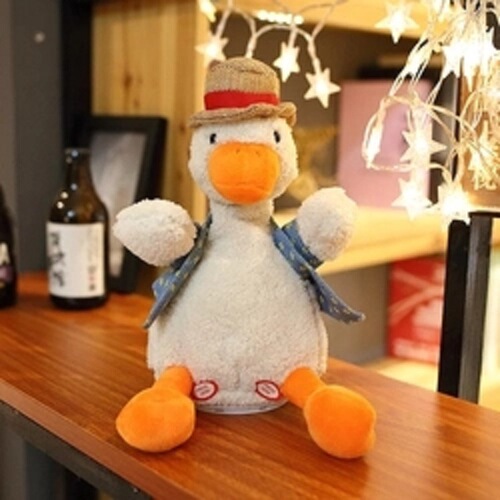 Internet celebrity straw hat sand sculpture repeats duck's singing recording and nods to learn intelligent dialogue plush toy doll