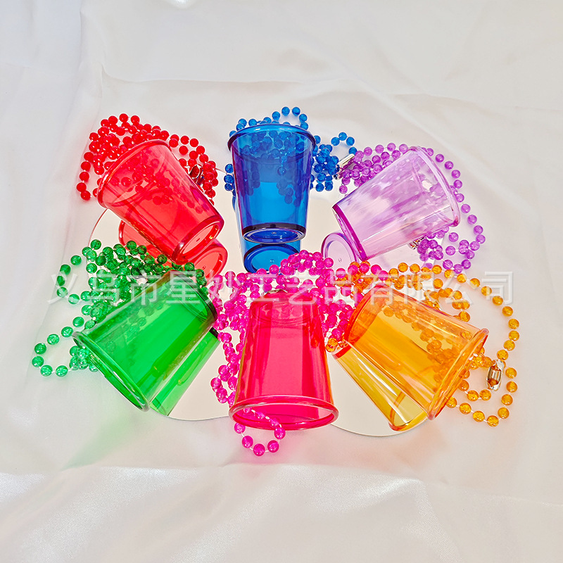 Vasos Pequeños para Fiesta — Mini Shots “Bride to Be” con Cadena de Perlas (Halloween/Bachelor)