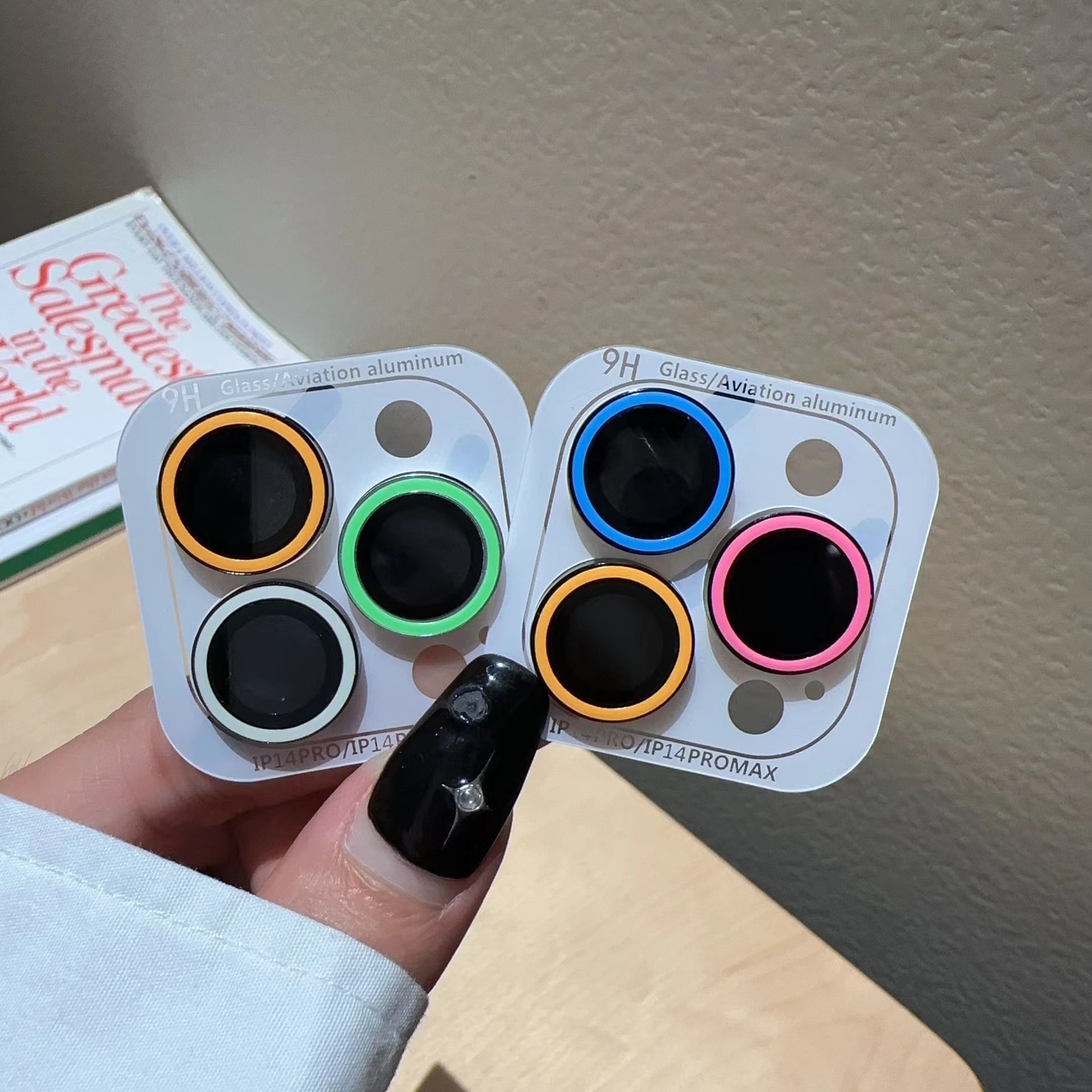 7彩夜光镜头膜17promax适用苹果14pro手机镜头保护12/13彩色全包