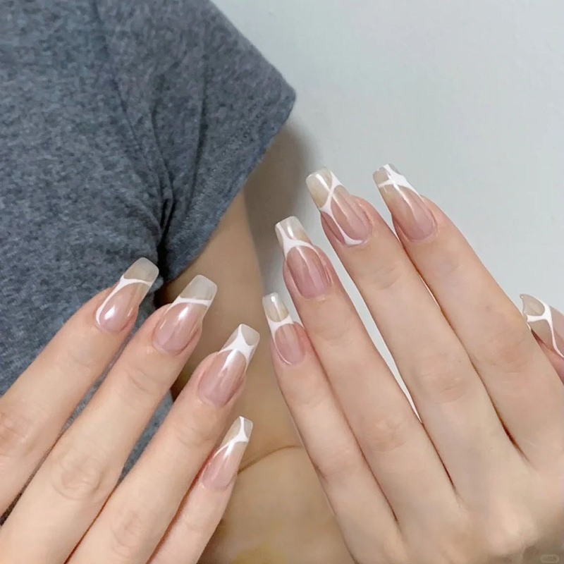 New high-grade white moonlight irregular lines ins Europe and the United States wind 24 pieces to wear a false nail piece finished wholesale