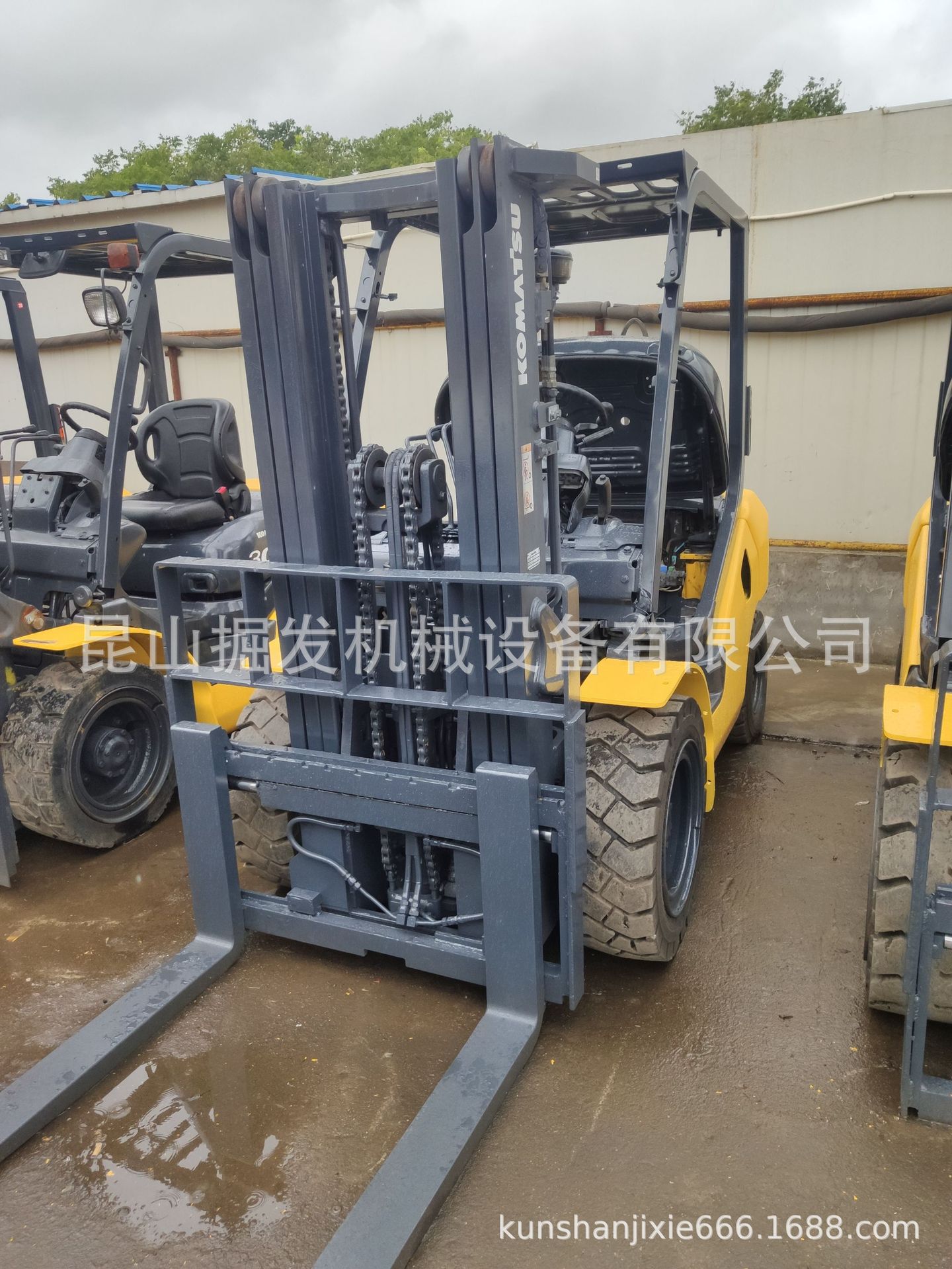 KOMATSU小松4.5吨叉车高门架小松45B叉车二手出售