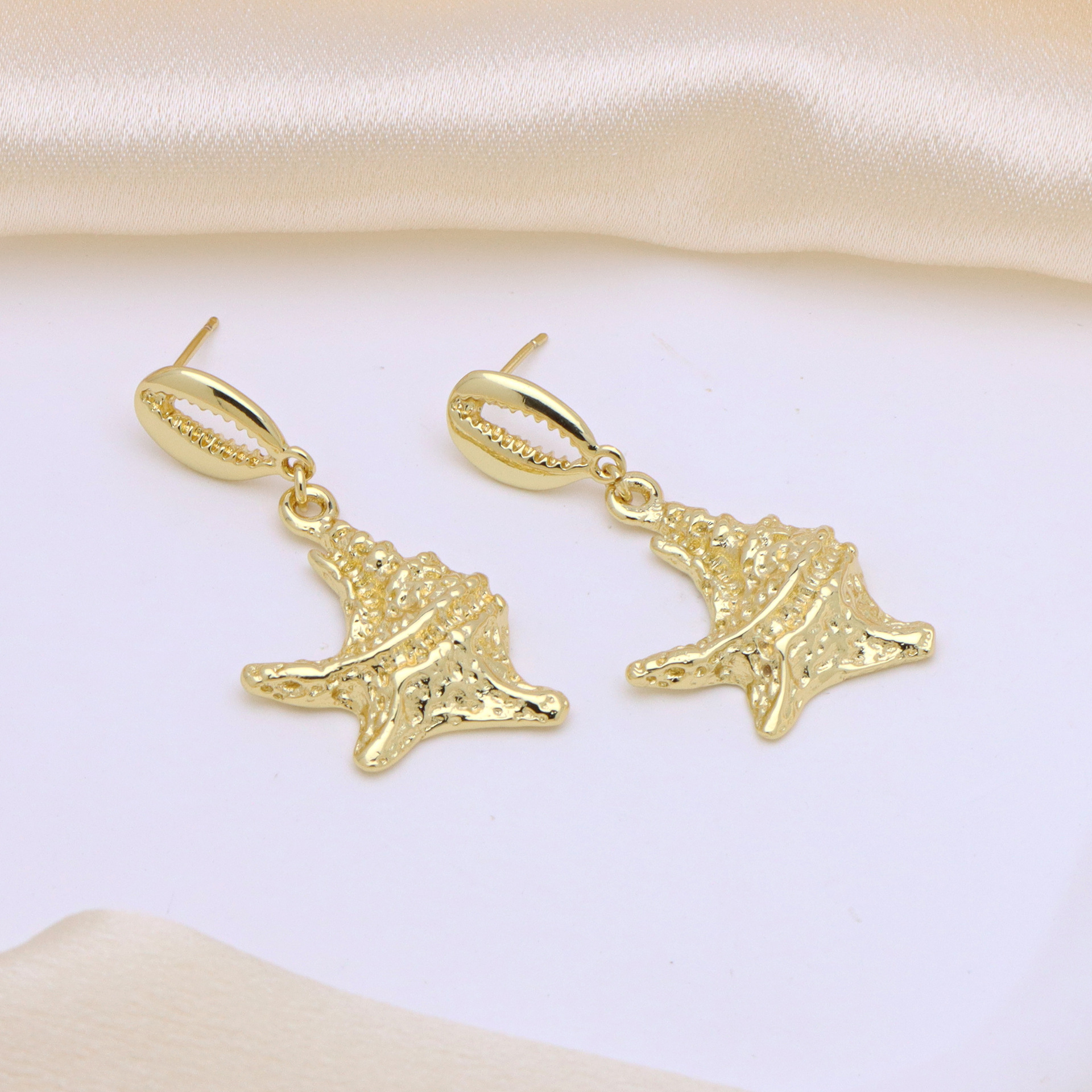 11g Weight Copper Ear Needle Material Drop Earrings Classification 1 Pair Quantity Holiday, Banquet Occasion Copper Material Starfish, Shell Pattern All Seasons Season Women's Gender Plating Design Casual, Elegant, Lady Style 1 Pair Casual Elegant Lady Starfish Shell Plating Copper Drop Earrings 3