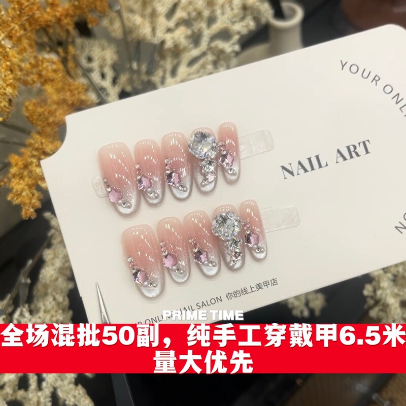【Lotus Bloom】 Purely Handmade Wearable Nails, Short Almond-Shaped Nails, Festive Red for the New Year, Simple and High-End