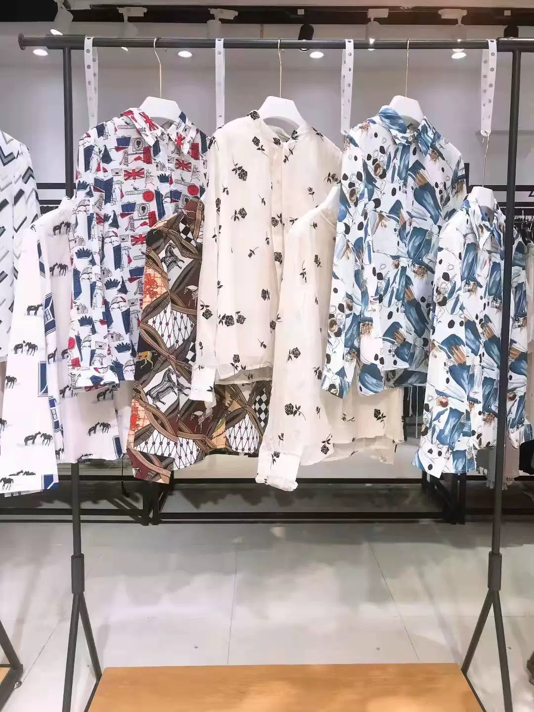 Юго-Восточная Азия Шифоновая рубашка 23 весна новый дизайн модный иностранный топ темперамент источник бренда