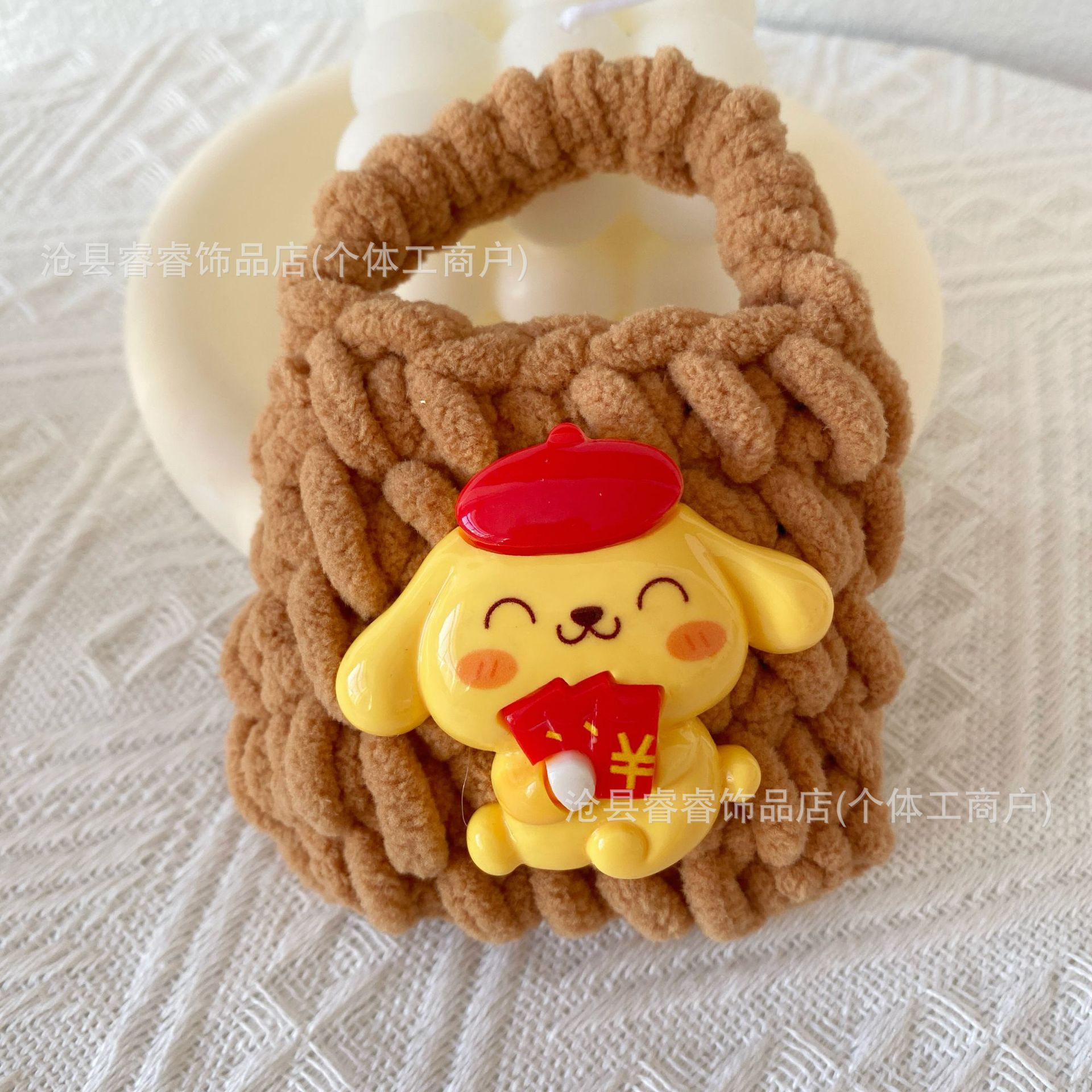 Celebración de Año Nuevo gran león rojo despertar dragón muñeca de peluche dibujos animados tejido a mano bolsas de auriculares Bluetooth bolsas de cambio al por mayor