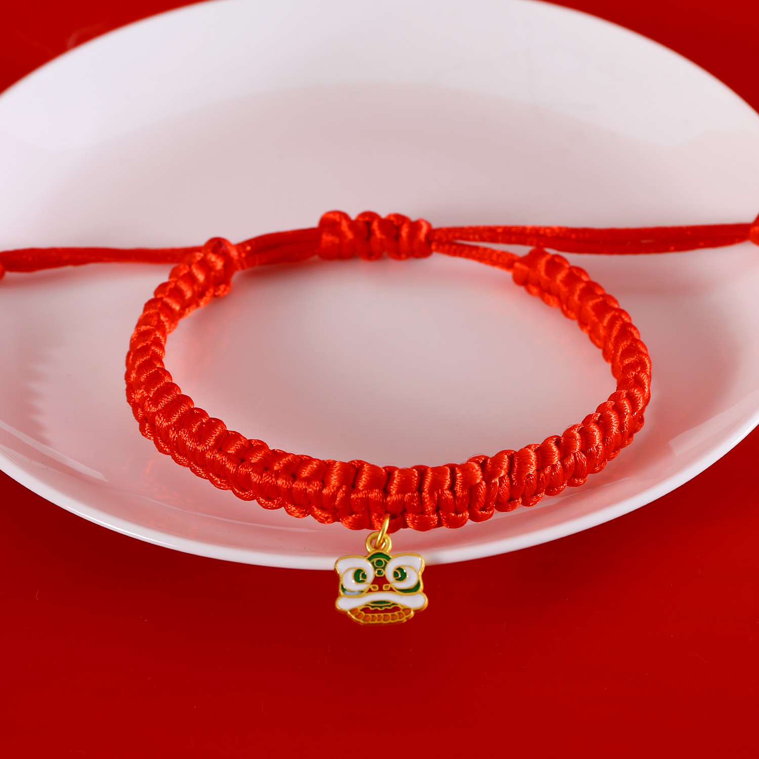2024 Año del Dragón mascota collar de cuerda roja Año Nuevo Festival de Primavera trenzado cerradura de peces Dios de la fortuna despertar colgante de león gato conejo collar perro