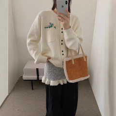 花朵刺绣圆领针织开衫韩系设计感口袋显瘦女装秋外穿内搭毛衣外套