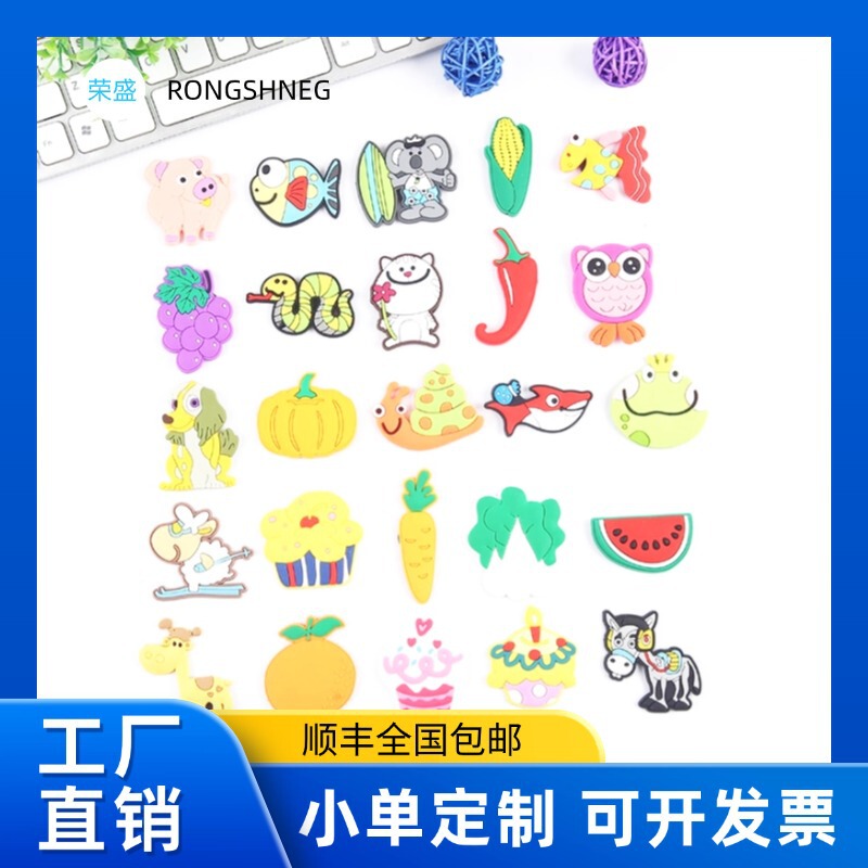 Source Factory Plastic Label Pvc Soft Plastic Label Environmentally Friendly Drop Plastic Label Transparent Stereo Clothing Shoes and Hats Logo Customized with Pictures