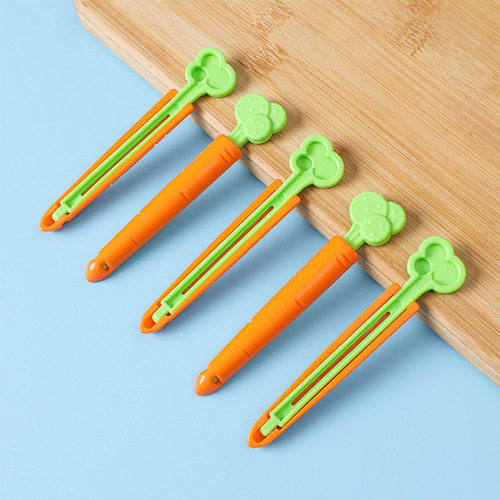 Korean carrot sealing clip creative snack food sealing machine 5 packs with magnet storage box sealing clip