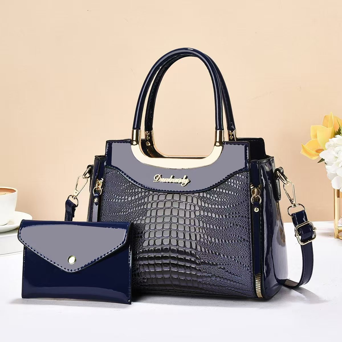 Venta directa de fábrica bolso de mensajero de gran capacidad salvaje bolso de moda bolso de mujer 2025 nuevo bolso de moda con patrón de cocodrilo
