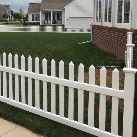 Cross-Border Foreign Trade Small Rod Fence Pvc Semi-Privacy Fence for Courtyard and Swimming Pool, High-End Plastic, Environmentally Friendly, Easy to Install Guardrail