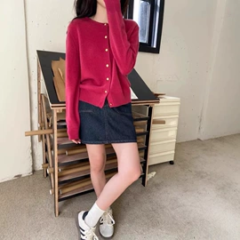 女式羊毛衫;女式羊绒衫;成人帽